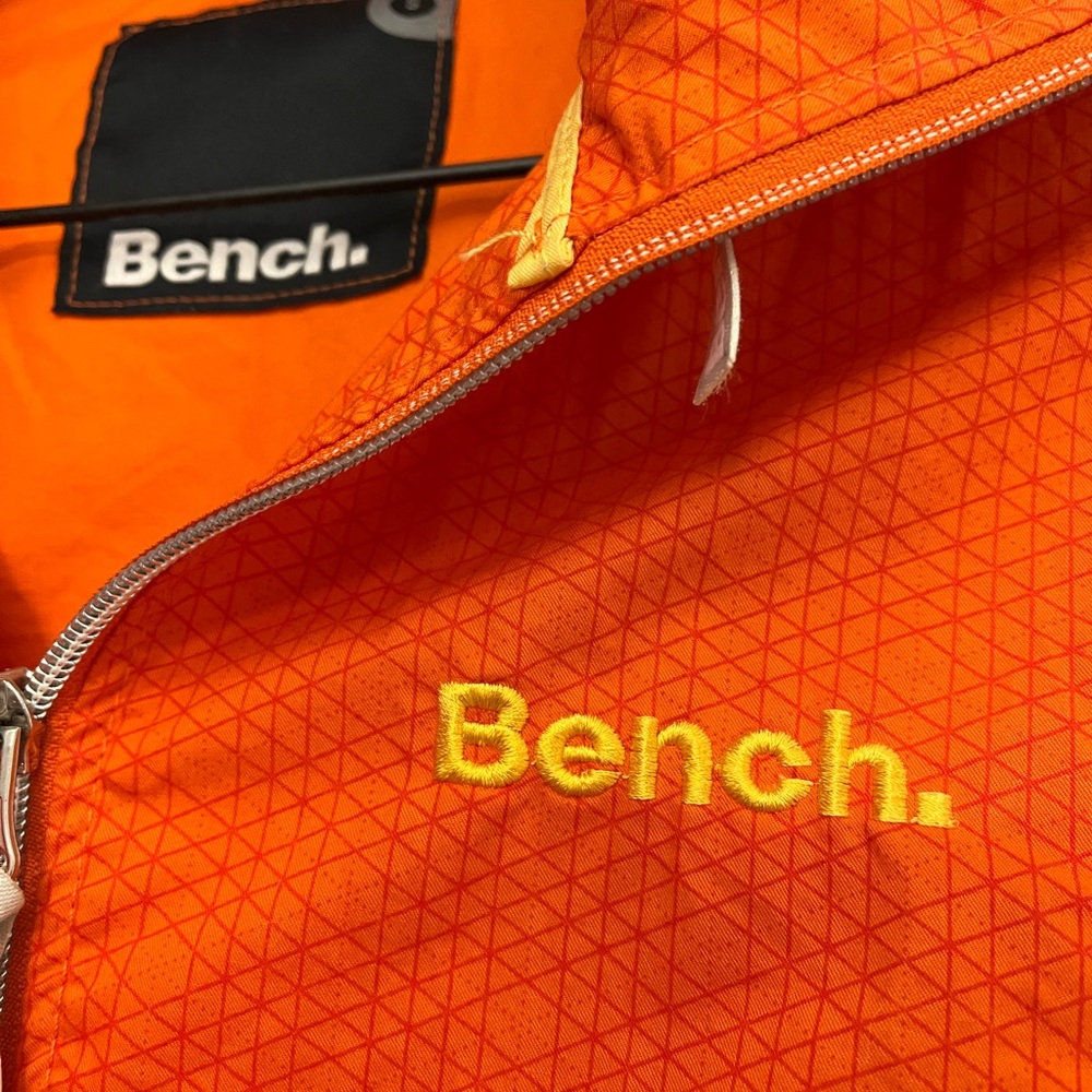 Bench Jacket - Picture 3 of 7